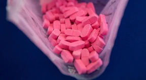 Junge Frau stirbt nach Einnahme von Ecstasy-Pille