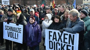 Rechte Demonstranten in Cottbus in der Überzahl