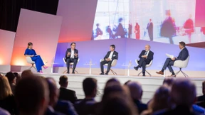 Mutig und pragmatisch gegen die Krisen