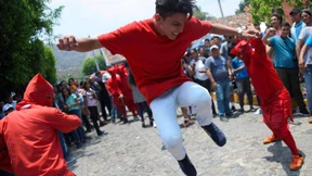 Hiebe vom Teufel vor Ostern