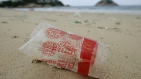 Plastikdreck toppt Müllfleck