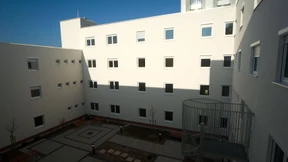 Brandstiftung: 18 Verletzte in Psychiatrie