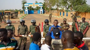 Militärmachthaber weisen französischen Botschafter aus