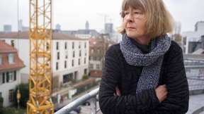 Die Frau, die ganz oben wohnt