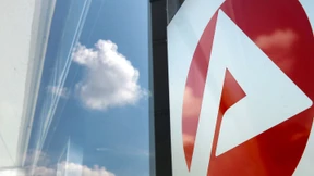 Preisauftrieb schwächt sich leicht ab, Arbeitslosigkeit ebenso