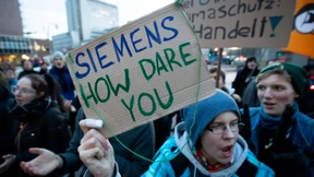 Siemens sitzt zwischen allen Stühlen