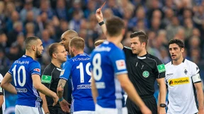 Schalke holt Punkt in Unterzahl