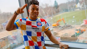 Fels in der Brandung