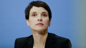 Petry will Asyl-Grundrecht abschaffen