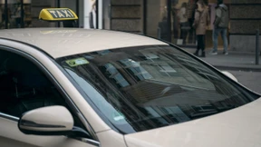 Frankfurt führt Festpreistarife für Taxis ein