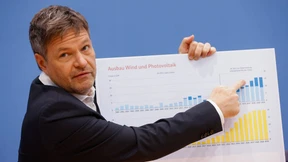 Opposition kritisiert Habecks EEG-Reformen