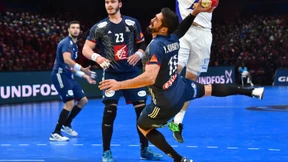 Frankreichs Handballer siegen im Fußballstadion