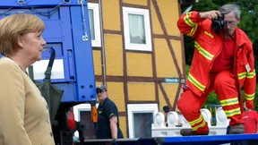 Sandsackträger mit weißen Hemdkragen