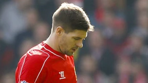 Liverpools Gerrard sieht nach 48 Sekunden Rot