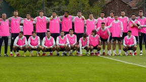 Darum trainierten die Spanier in rosa Leibchen