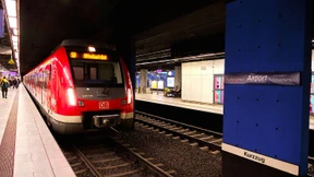 Auf der Schiene schnell zum Flughafen