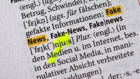 Jeder Zweite sieht in „Fake News“ eine ernsthafte Gefahr für Demokratie