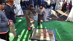 Beten zwischen Gärtnerei und Autowerkstatt