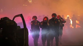 Bundespolizei geht mit Tränengas gegen Demonstranten vor