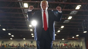 „Weißt du Angela, wir sind die Deppen, die für die ganze Sache bezahlen“