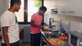 „In was für einer Gegend wohnst du denn?“  