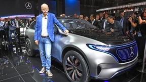 Daimler versucht mit erstem E-Mercedes die Aufholjagd auf Tesla
