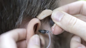 Maske unten – Knopf weg