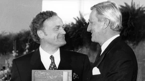 Worte zu Schwertern . . .