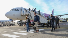 Darum steigen wir im Flugzeug immer links ein