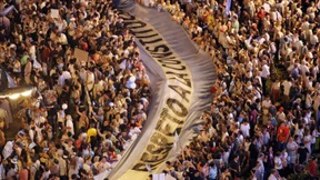 Zehntausende demonstrieren gegen Kirchner-Regierung