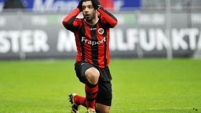 Tzavellas mit schwerem Stand