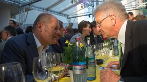 Party mit Granaten-Bauer 