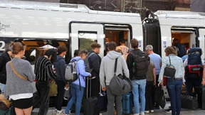 Unzufrieden in vollen Zügen