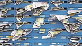 Warum Onlinebanken und Behörden immer noch Briefe schicken