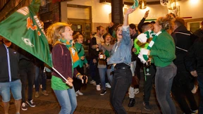 Werder-Fans feiern Klassenverbleib