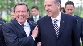 Schröder verhandelte Freilassung mit Erdogan