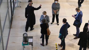 Saalschlacht statt Sachdebatte