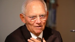 Schäuble gegen harte Ungarn-Sanktionen