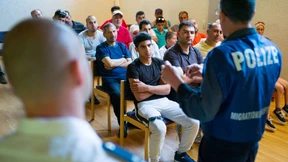 Flüchtlinge kosten den Bund 2,5 Milliarden Euro mehr als geplant 