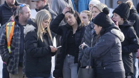 Mann steuert Bus in Kindertagesstätte –  zwei Kinder tot und mehrere verletzt