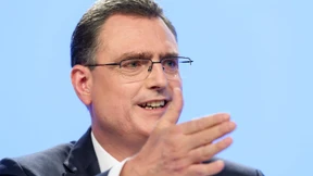 Schweizer Notenbank verdient weniger als die Hälfte