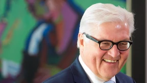 Steinmeier macht Ministerium krisenfest