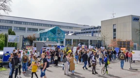 Armselige Lästereien auf dem Campus