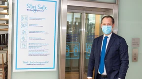 Zimmer mit Siegel, Werbung im Inland