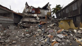 Erst das Beben, dann der Sturm