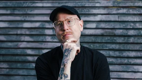 Ich versteckte meinen Körper in Hoodies und weiten Hosen