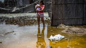 Flüsse in Peru trete über die Ufer