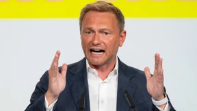 Lindner eröffnet Rede auf Chinesisch
