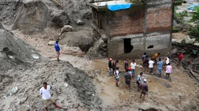 Gewaltige Erdrutsche erschüttern Nepal