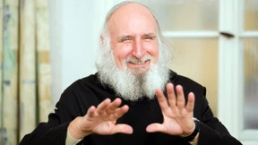 Anselm Grün: „Alle suchen nach dem Geheimnis, das unser Leben verzaubert“